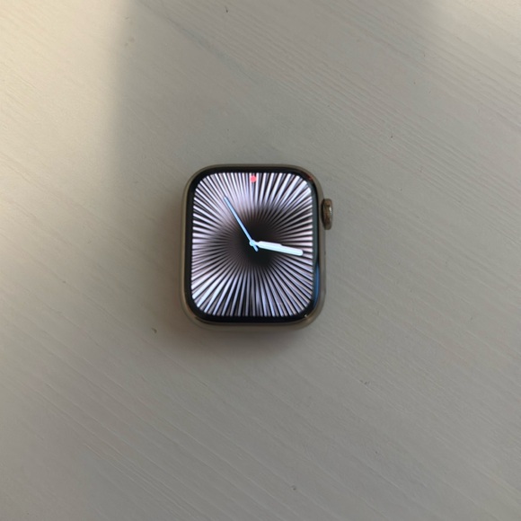 Apple Watch Series 7 (41MM, Gold Stainless Steel, GPS + Cellular) - Picture 1 of 7